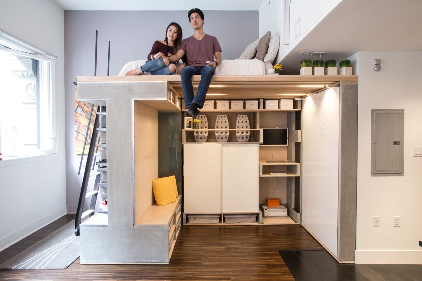 Система Domino Loft была разработана для молодой пары проживающей в небольшой квартире в Сан-Франциско.