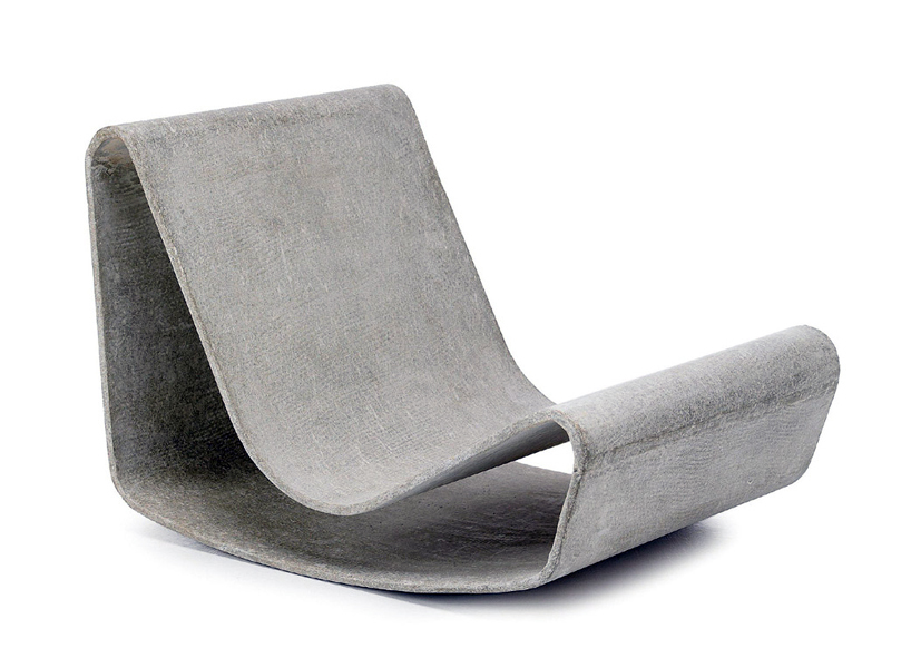 Современное бетонное кресло может служить ярким примером возможностей бетона как материала