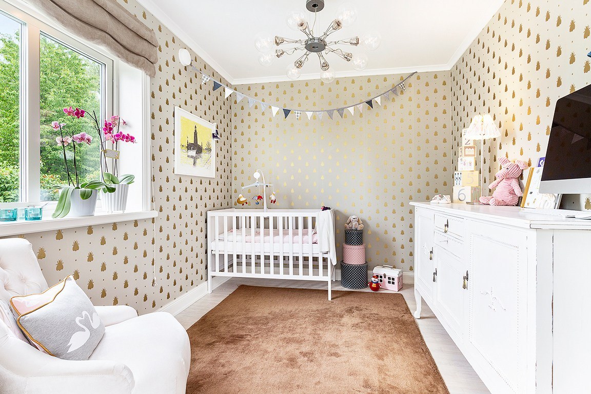 Дизайн детской комнаты для малыша выдержан в спокойных тонах